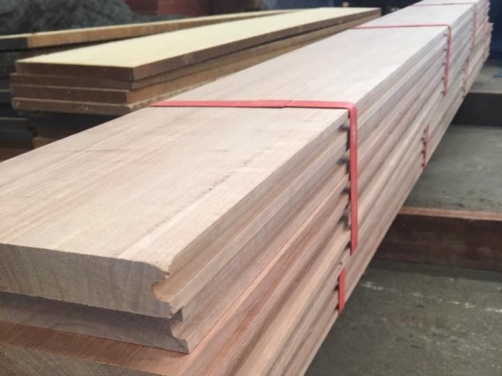 ขายไม้พื้นตะแบก