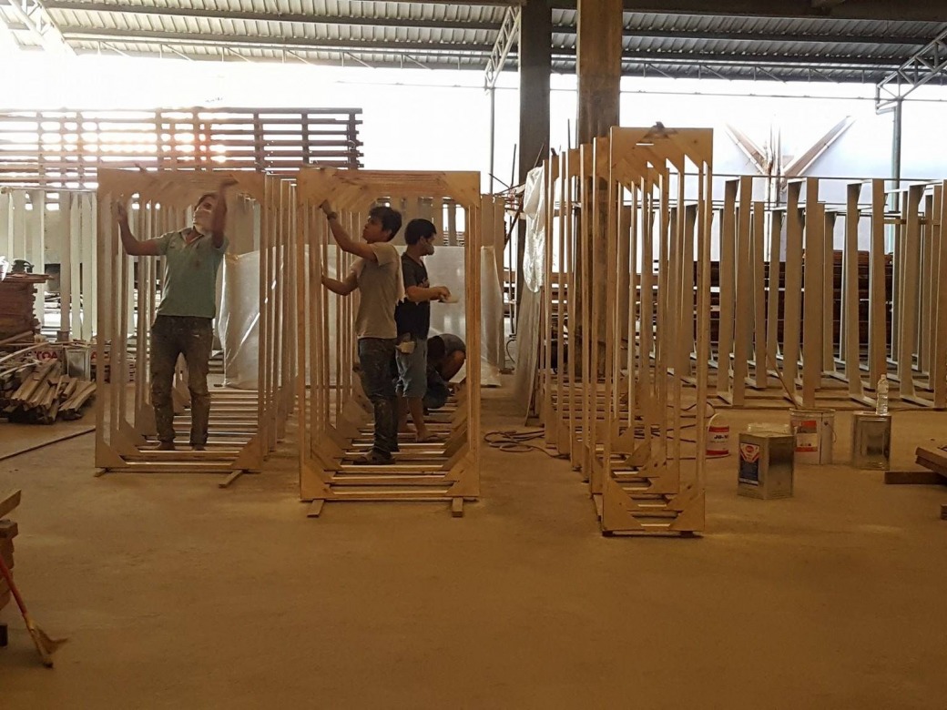 โรงงานผลิตวงกบประตู-หน้าต่างไม้